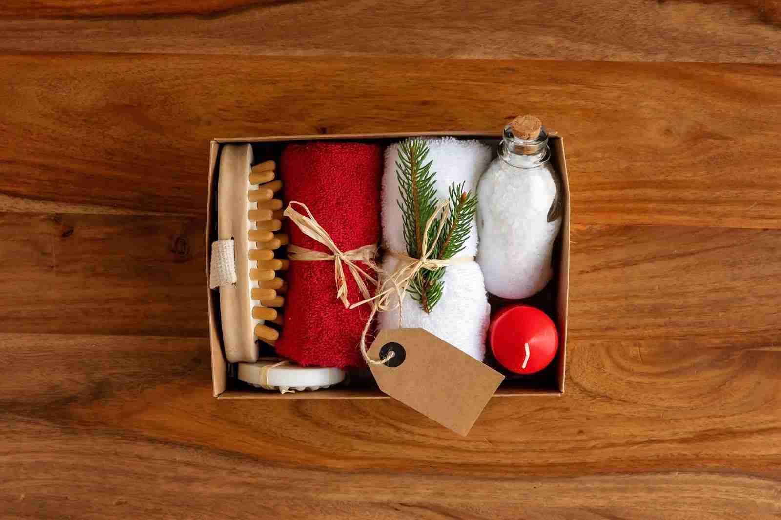 Seasonal gift basket